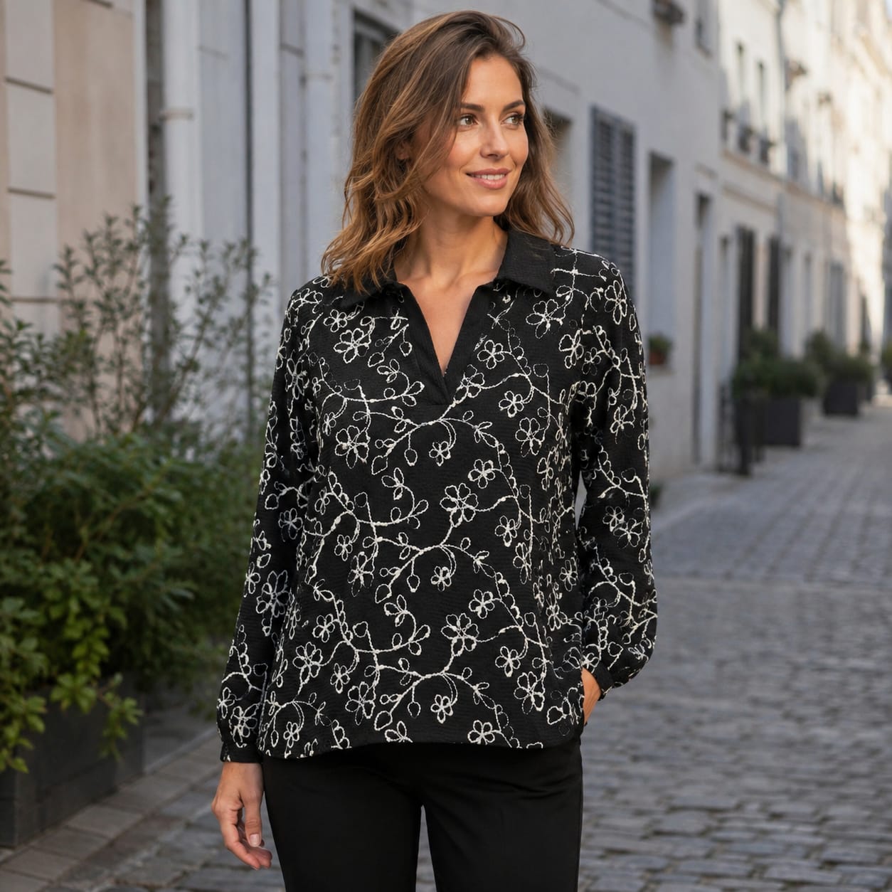Tunique unie brodée manches longues, col chemise, en bi-matière / H932AJ63 – Image 2