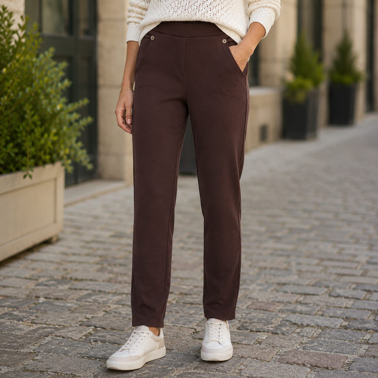 Pantalon uni 2 poches devant, taille élastique / Y442AJ51